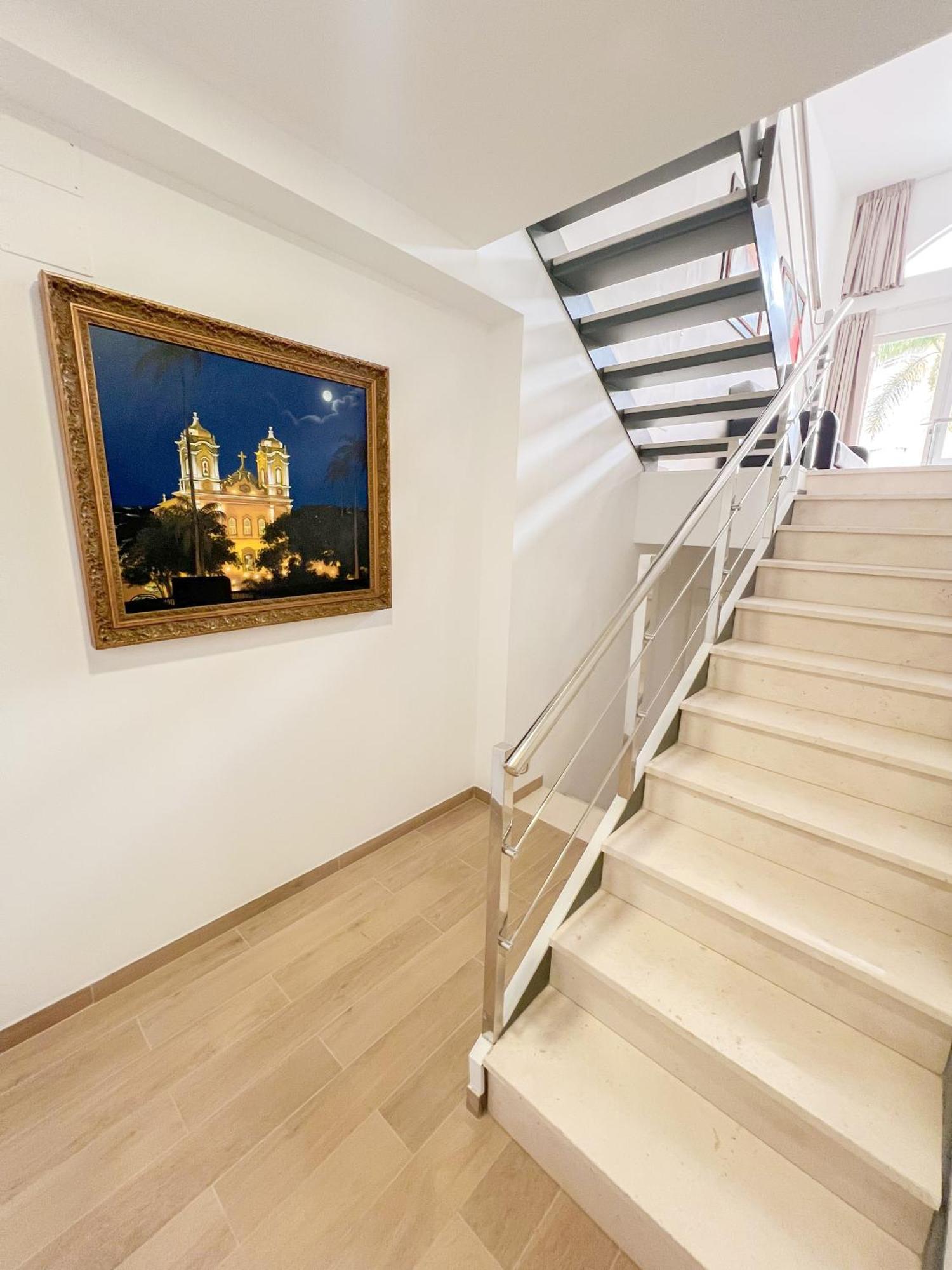 Bright & Modern Family Carihuela Appartement *